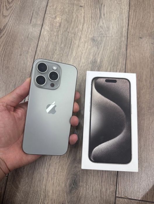 Айфон 15 про.