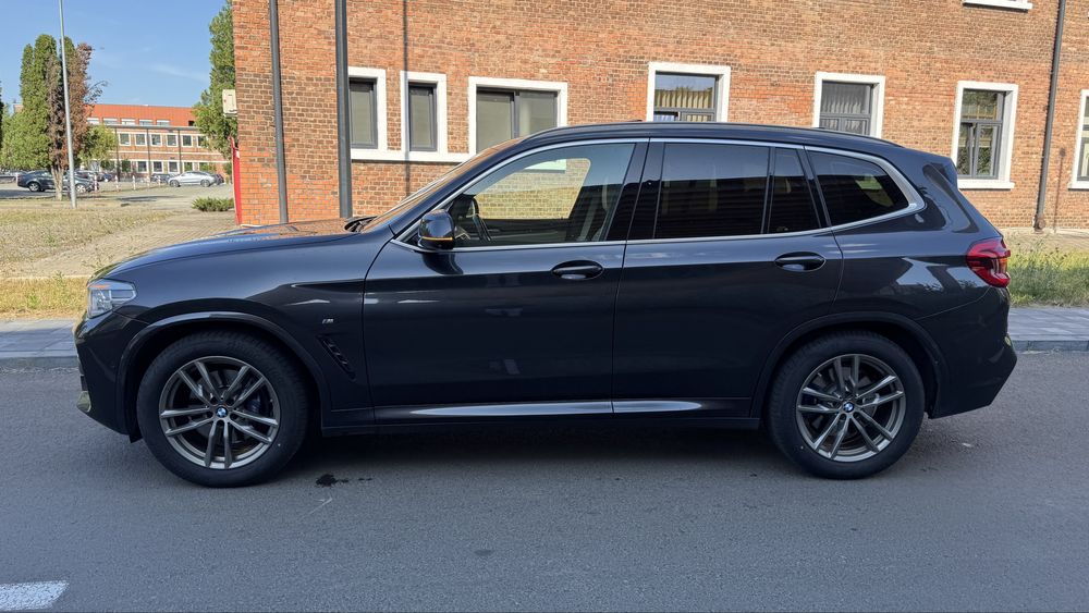 BMW X3 M xDrive 30d - Led, Distronic, Ventilatie, Camera, Panoramic