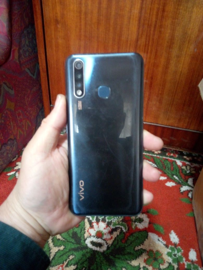 Сотилди Vivo 1915  5/128 Гб хотира холати Зур ишлаши Зур 5/128 гб