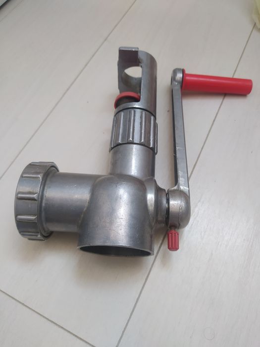 Ручная мясорубка