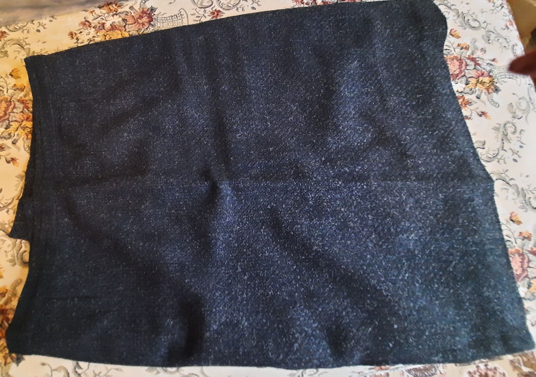 Costum damă , negru,  2 piese, Lână si vâscoză,mărime mare, negociabil