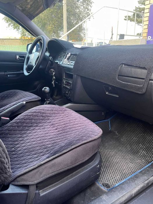 Продам Volkswagen Golf 1999 г