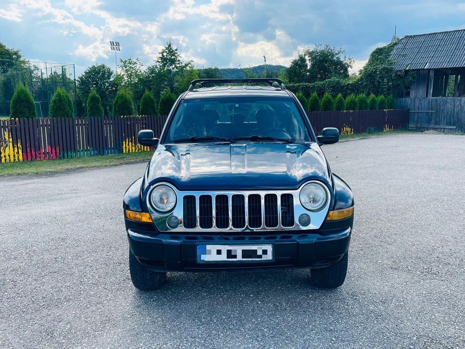 *Jeep Cherokee KJ 2.5TDI/2X4-4X4/2002*