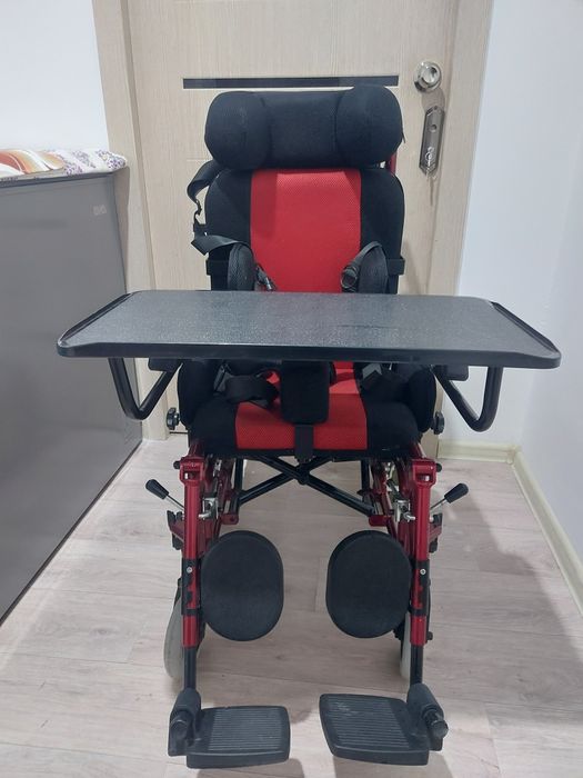 Продам инвалидную коляску