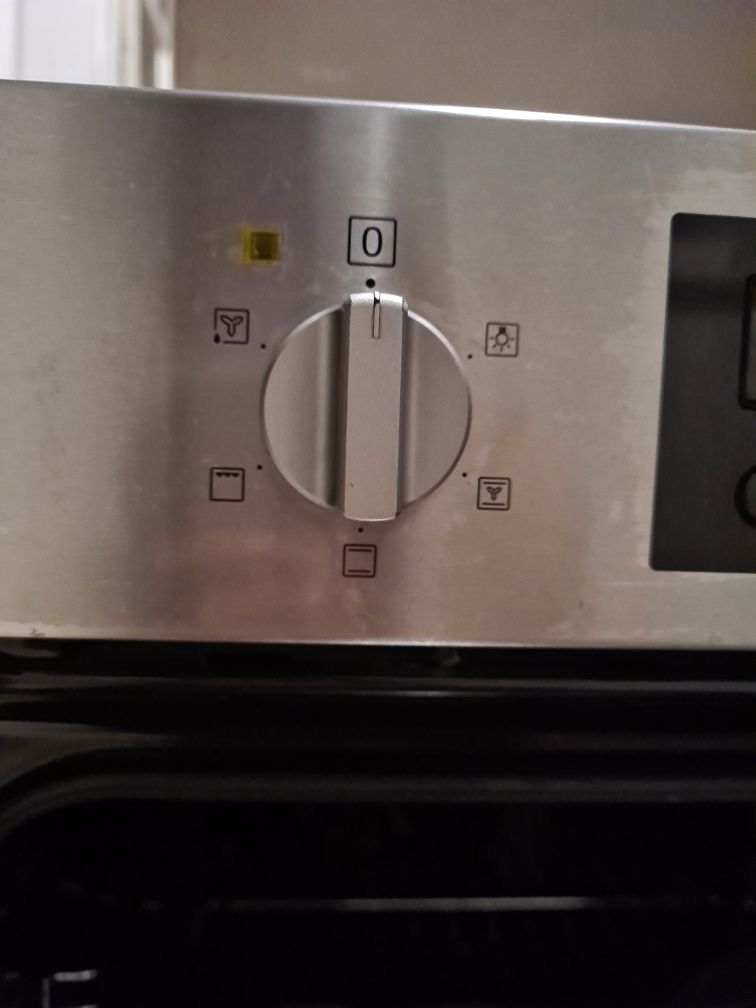 Фурна за вграждане Zanussi