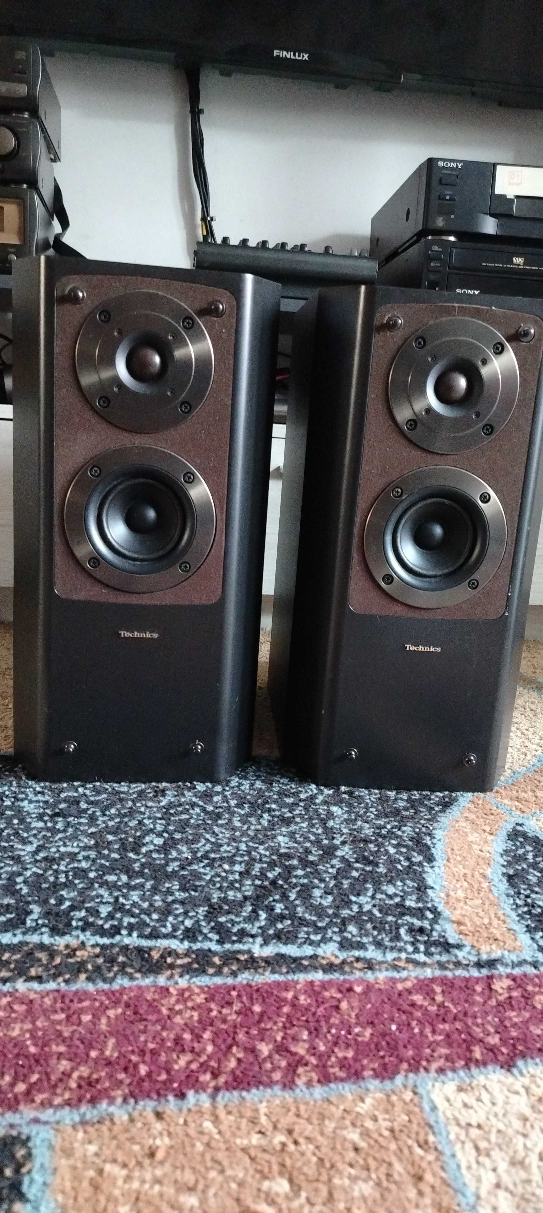Vând boxe Technics