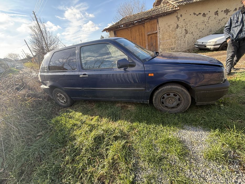 VW golf 1.6LPG САМО на части