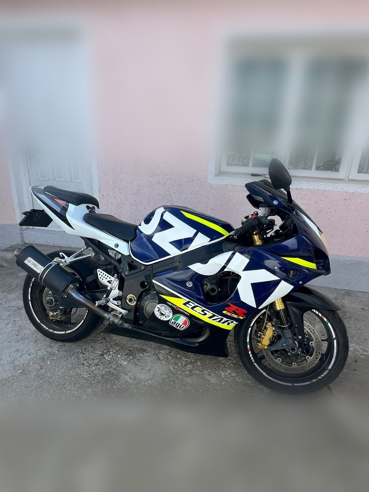 Suzuki Gsxr 1000, k 4, stare foarte buna.