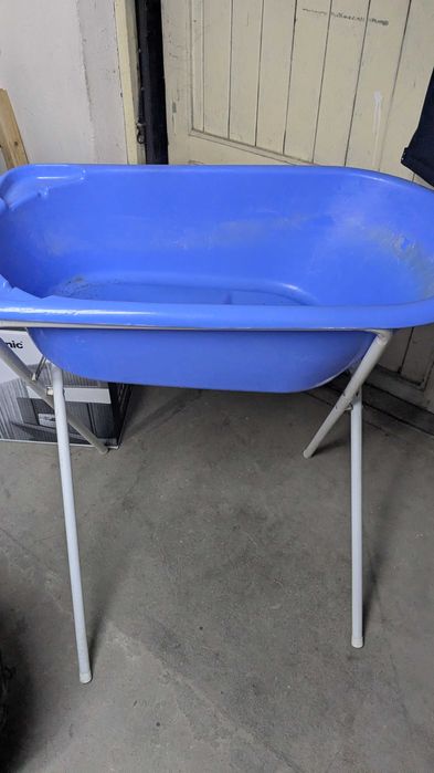 Бебешко корито със стойка