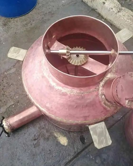 Vând cazane de țuică din cupru alimentar orice mărimea mai multe infor