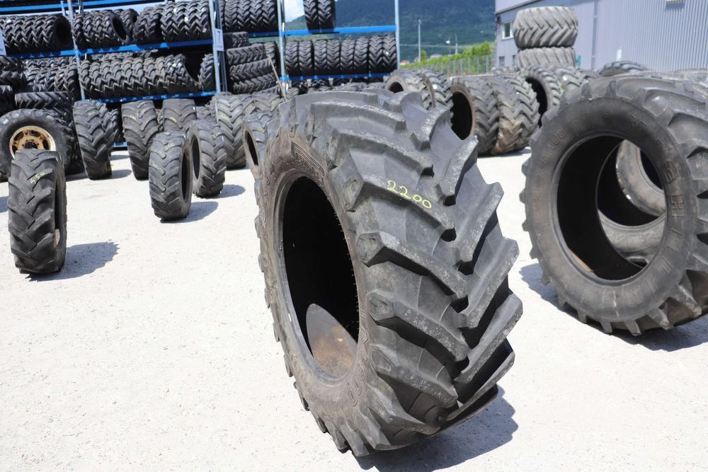 Cauciucuri Tractor Spate 540/65R34 Pirelli Radiale SH Pret cu TVA