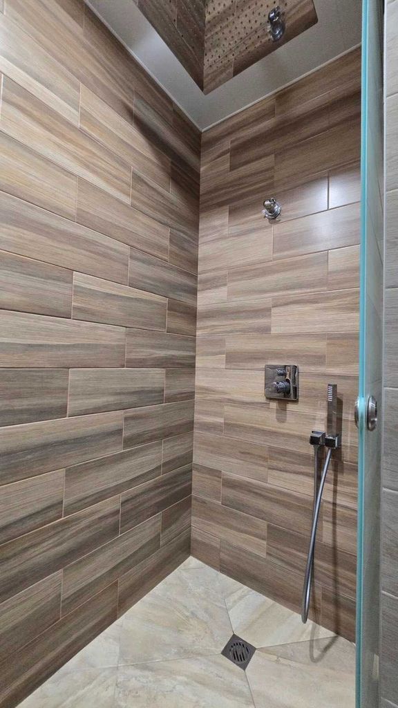 Продава се Тристаен апартамент в Разград, Център - 89 кв.м за 3259 €/кв.м - Снимка #5