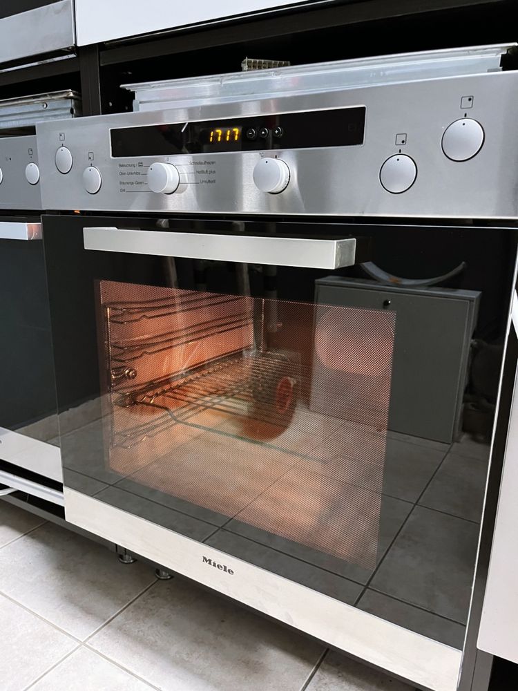 Miele H4418 Фурна за вграждане с керамичен плот/24 мес гаранция