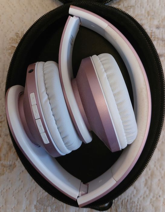 Bluetooth earphones PowerLocus P2