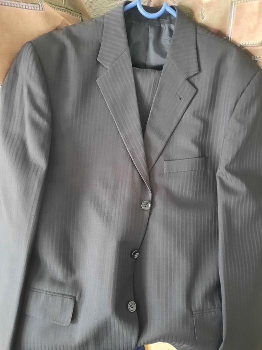 Продам мужской костюм