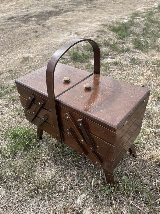 Coș de cusut vintage din lemn de tec, tip acordeon, cu mâner,