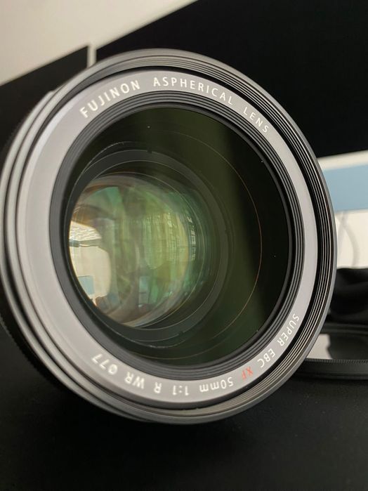 Обектив Fujifilm XF 50mm f/1 R WR