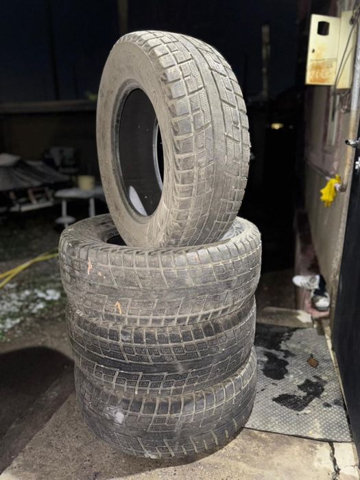 Yokohama почти как новый зимний