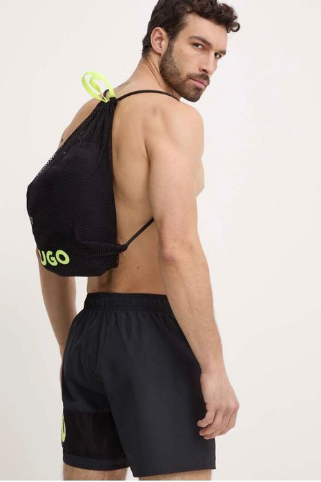 Комплект HUGO плувни шорти + кърпа мъжки + раница