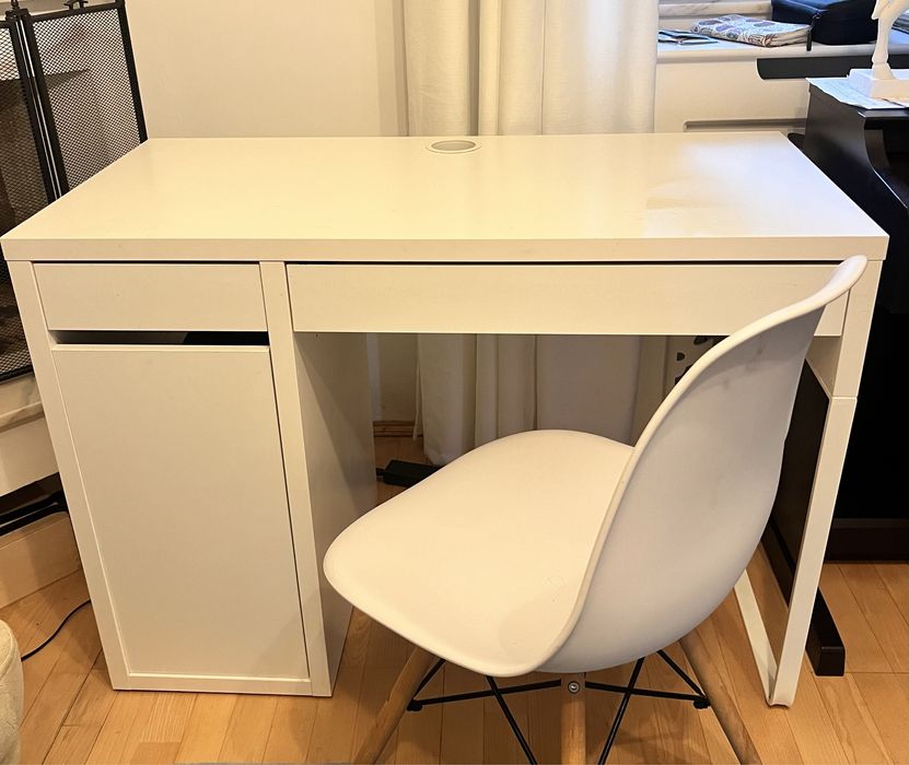 Birou alb Ikea Micke