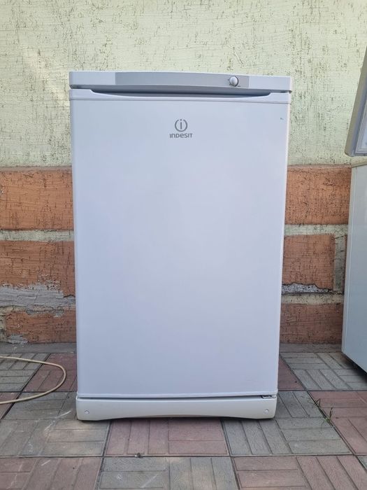 Морозильная камера Indesit