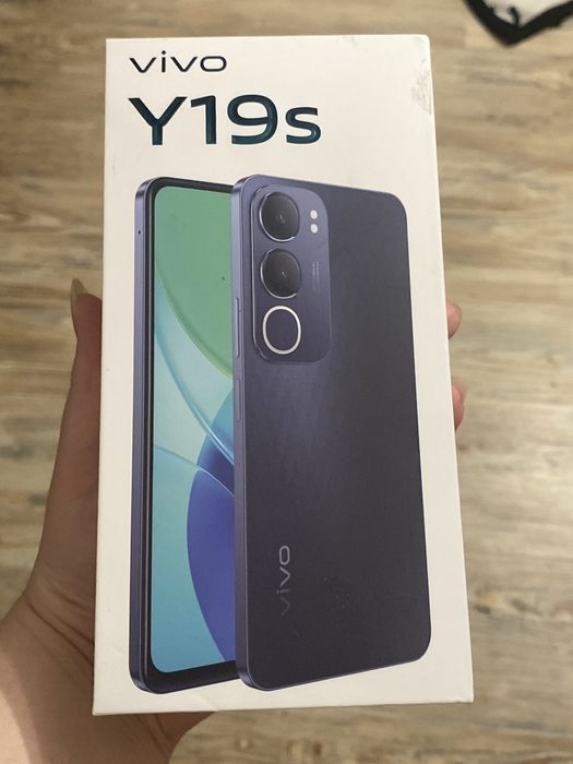 продам телефон vivo Y19s