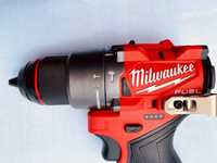 Нов последен модел ударен винтоверт Milwaukee 12 V само тяло !!!