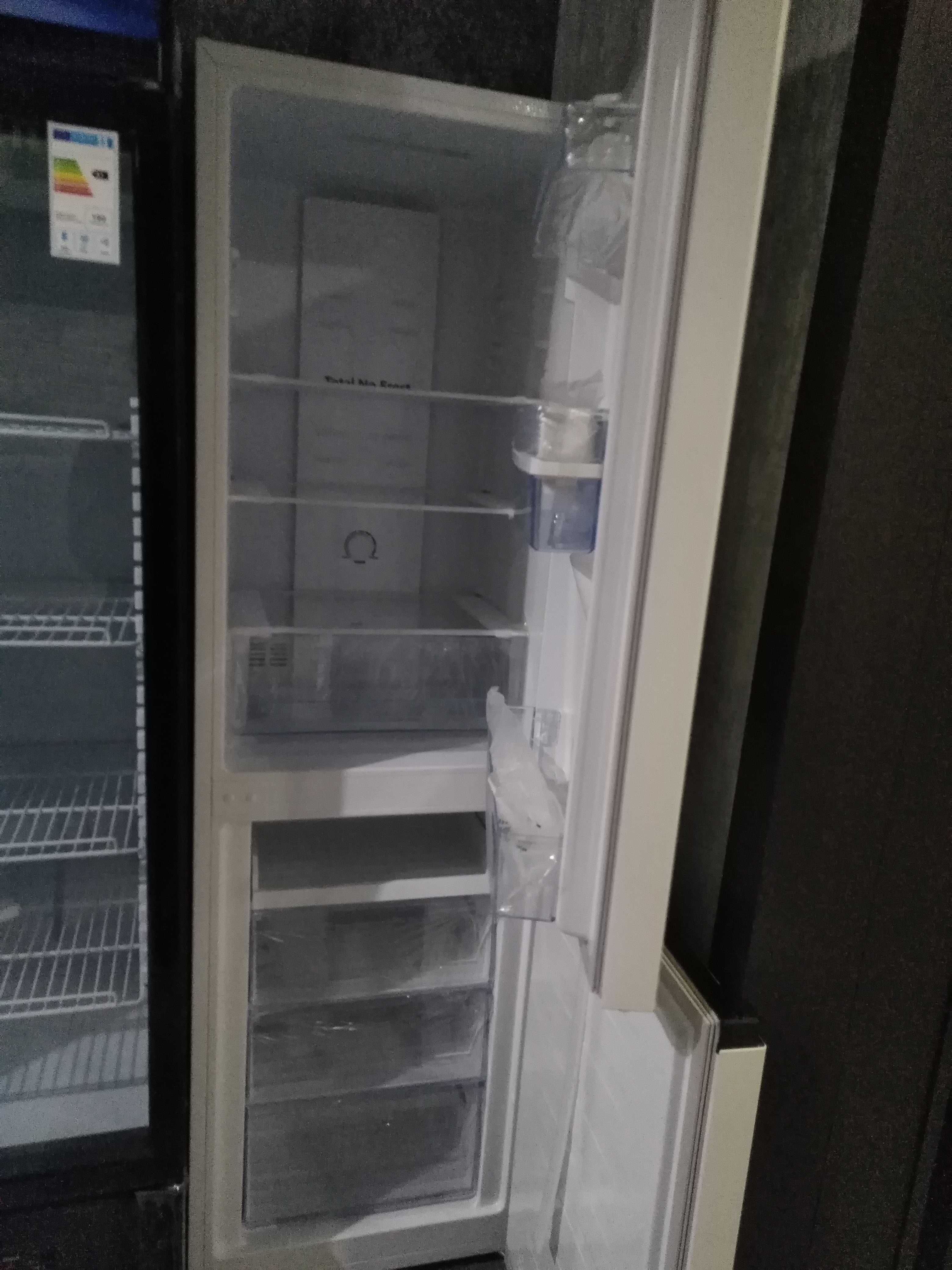 Холодилник ROISON