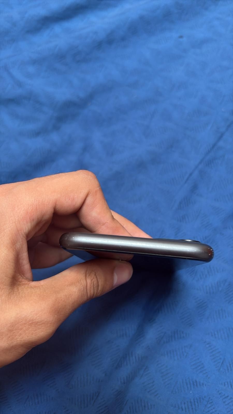 Se vinde pentru pieze Iphone 11