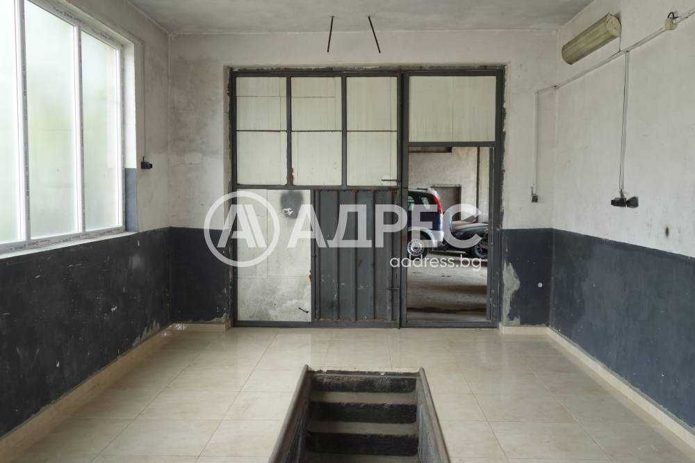 Дава се под наем Склад в Разград, Промишлена зона - Изток - 190 кв.м за 300 € - Снимка #3