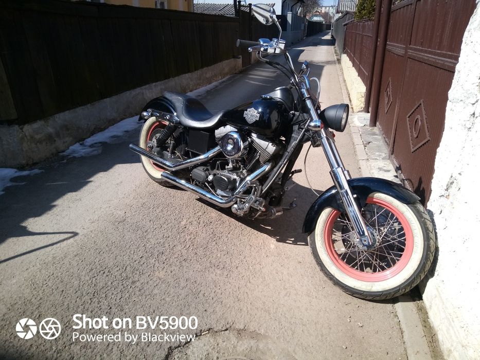 Motocicleta Harley Davidson Street Bob Custom 2006
