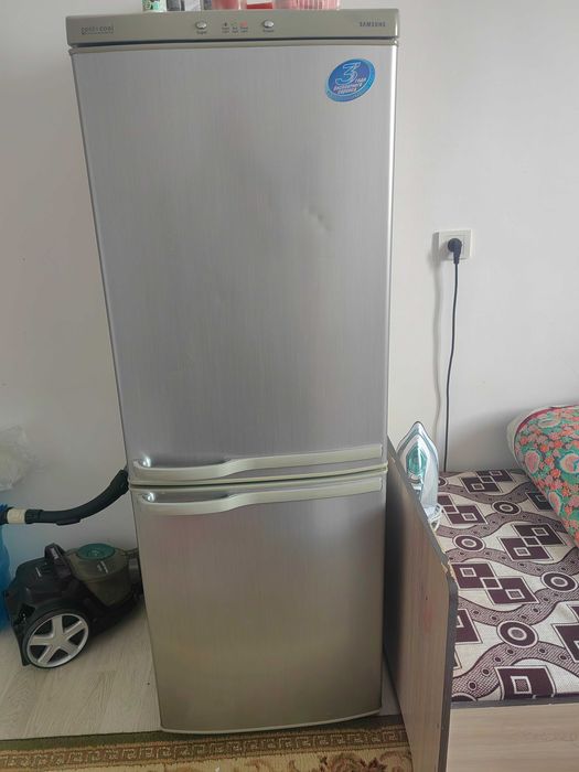 Бу Холодильник Samsung