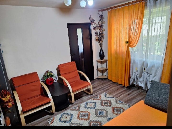 Închiriez apartament micro 1