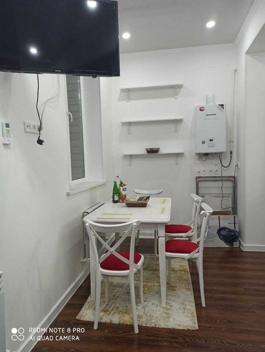 3 xonali, 105 m², G'ishtli uy, 5-etajli uyning 4-etaji, Lift bor