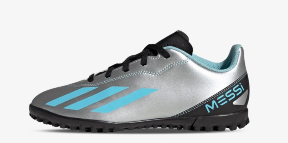 Нови стоножки обувки за футбол Nike и adidas messi