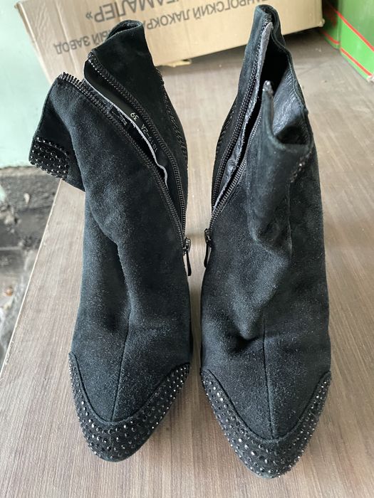 Ботильоны из замши 39 размер