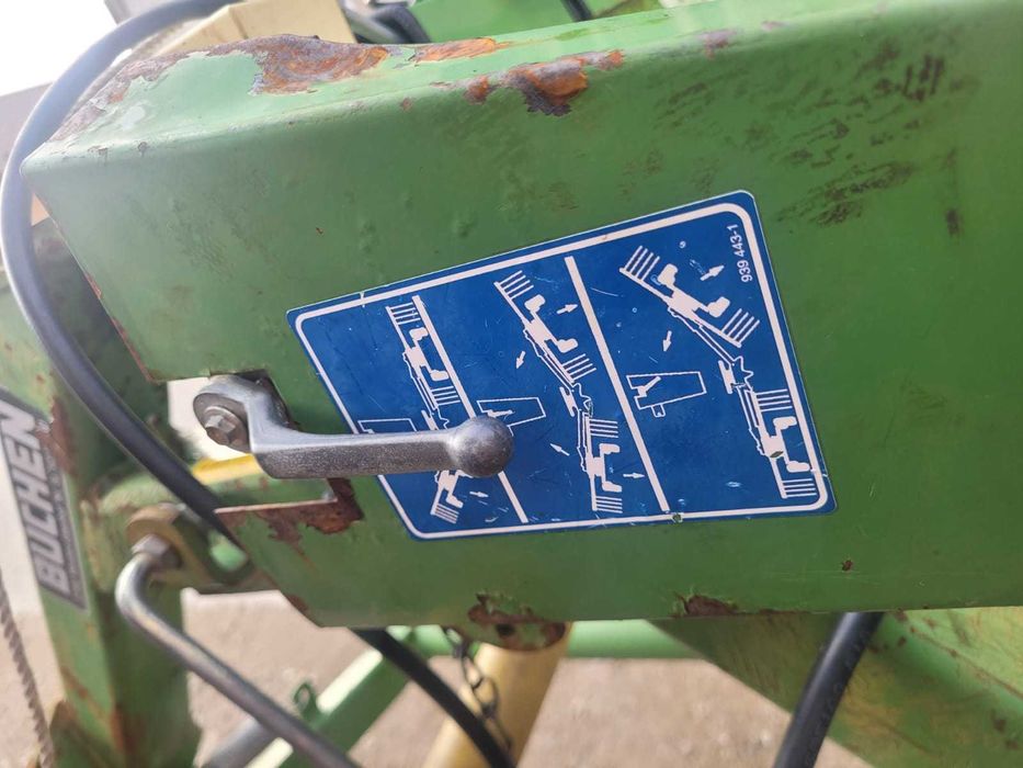Greblă de adunat fan Krone