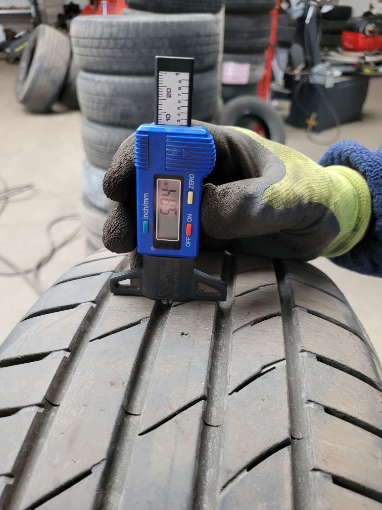 Vând set 4 anvelope vară Kumho 205/60 R16
