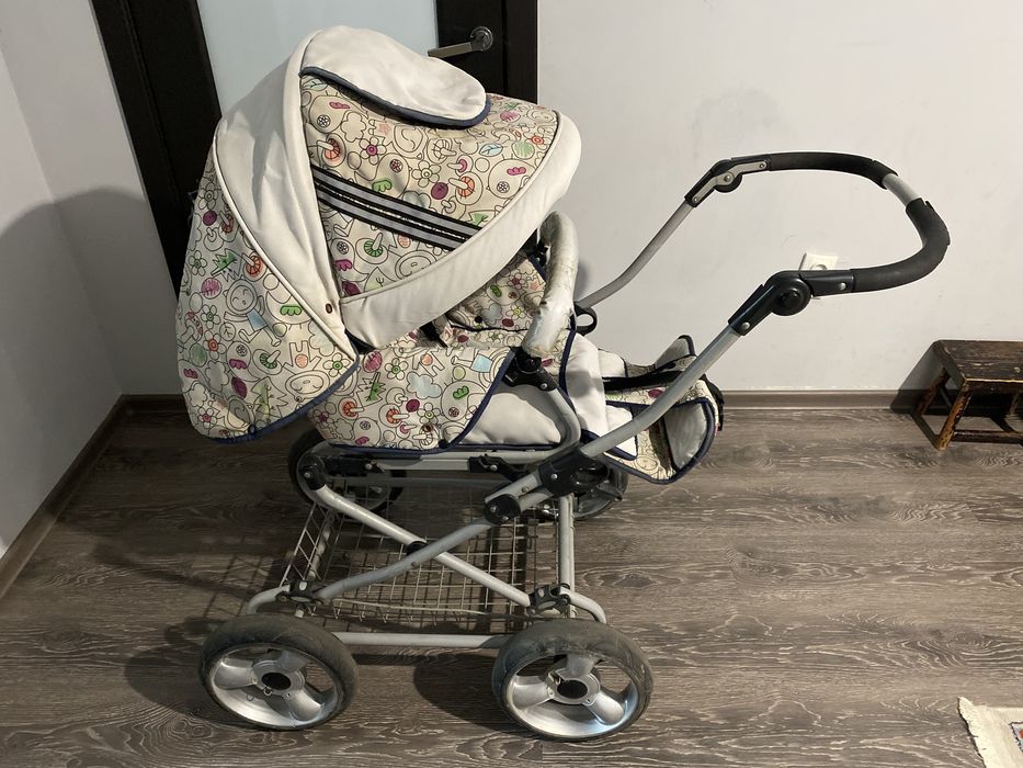 Продам детскую коляску