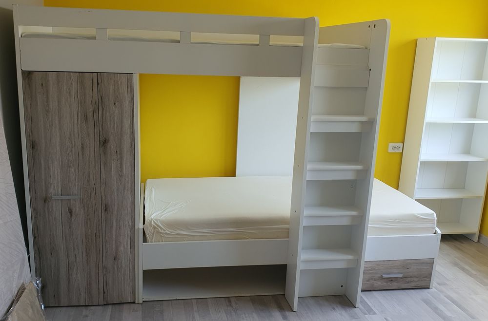 Двуетажно детско легло