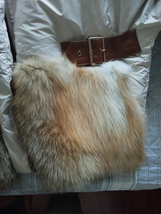 Пухено яке с естествен косъм от лисица