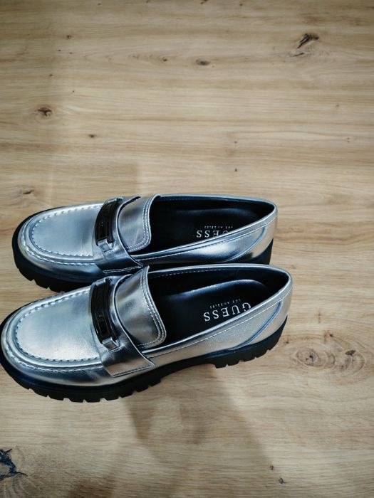 Mocasini dama Guess noi mărimea 38 (7.5US)