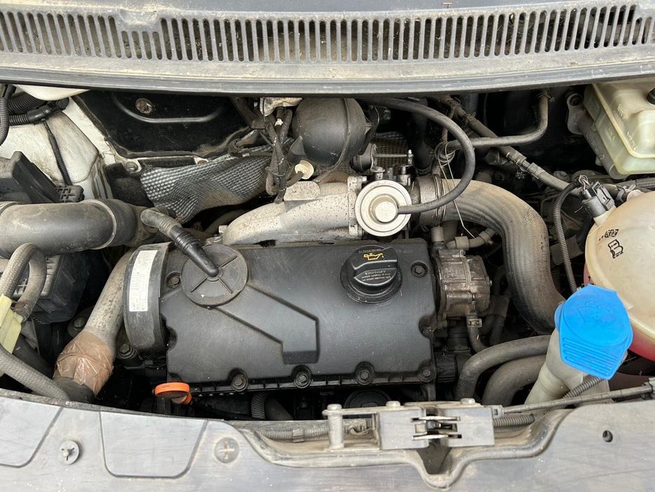 Volkswagen Transporter T5 8+1 locuri
