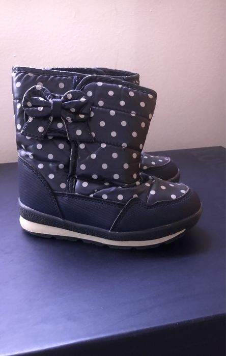 Сет Унисекс Зимно Яке с каракул, ботуши-апрески, блузка с пайети - 3г