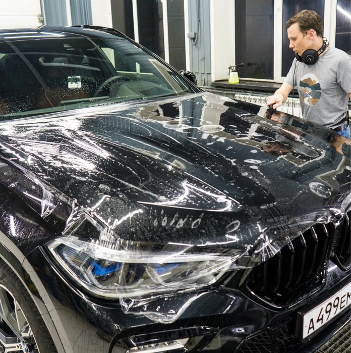 Бронепленка на кузов, оклейка автомобиля полиуретановой пленкой