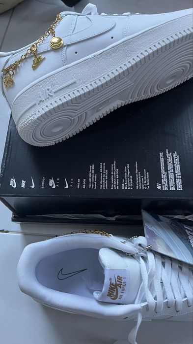 nike airforce 1 gold chain