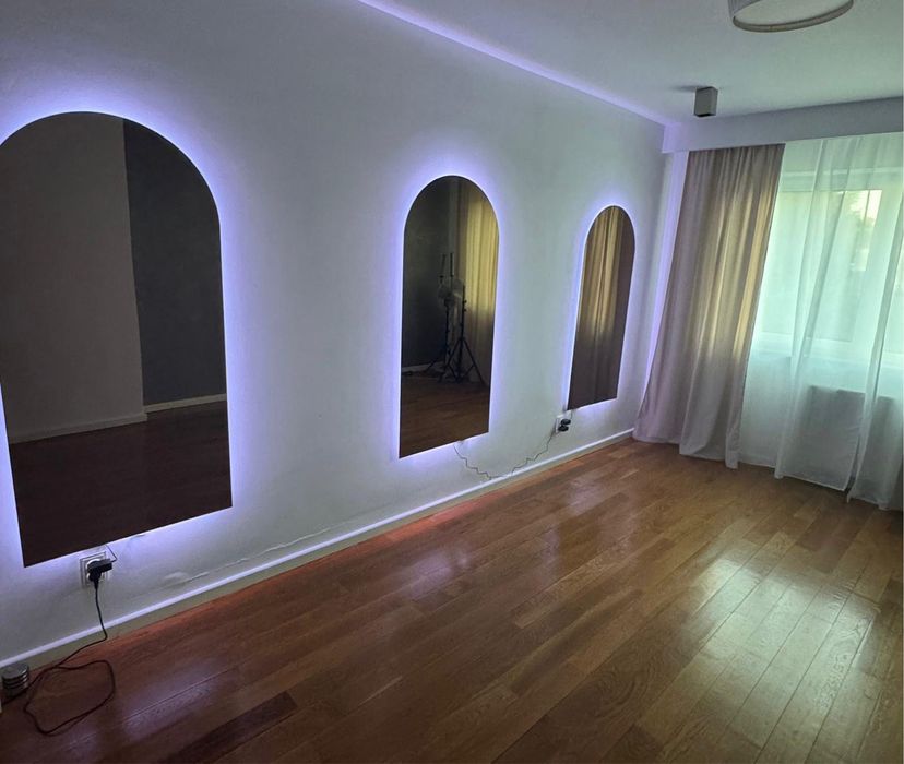 Oglinzi moderne