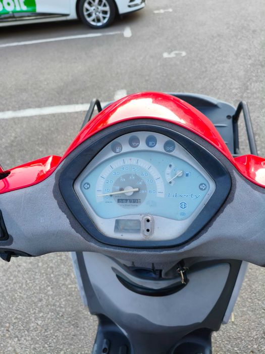Vând scuter Piaggio liberty 50cc/2016
