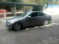 Продавам BMW 320 i