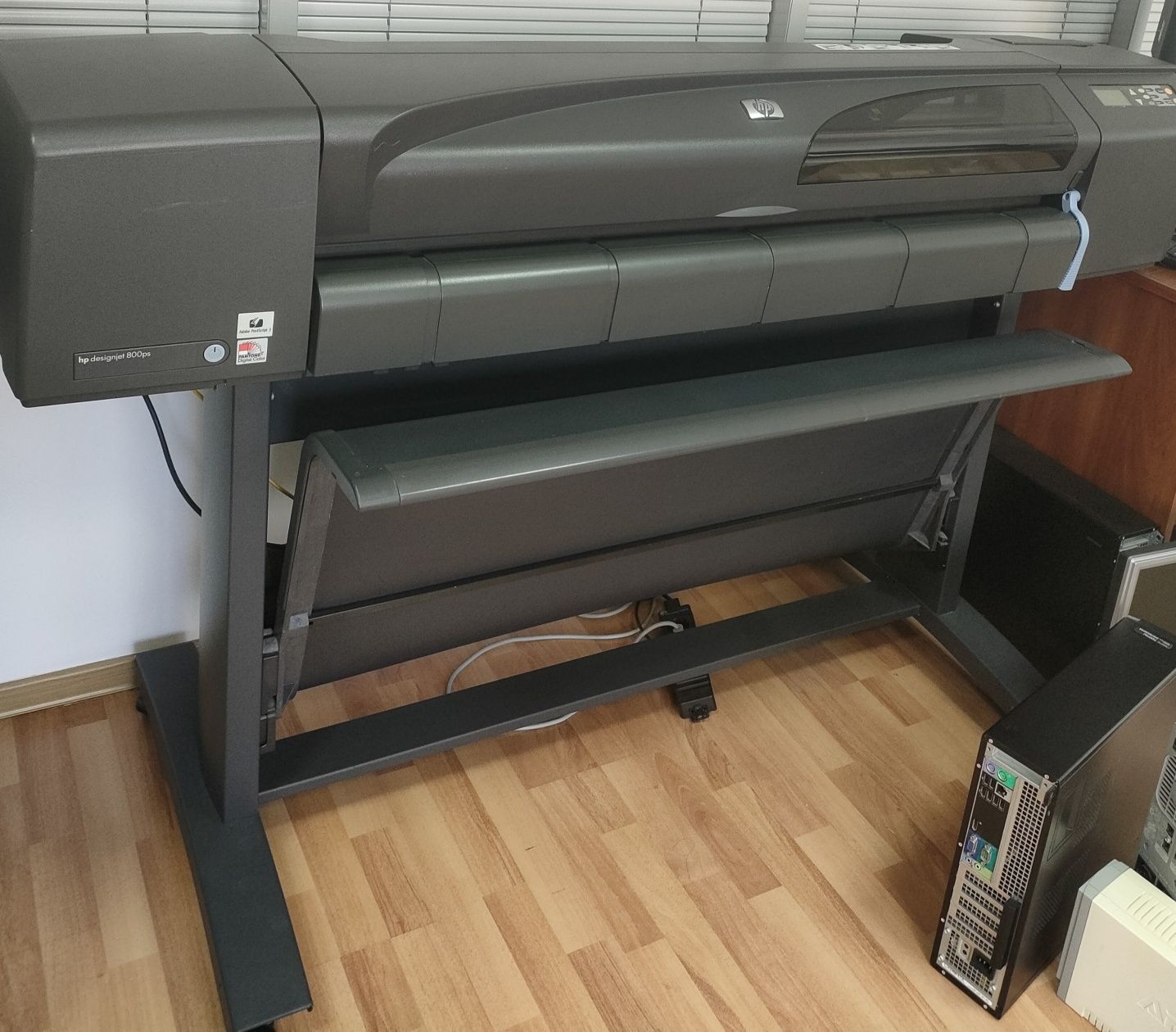 Плоттер hp designjet 800ps